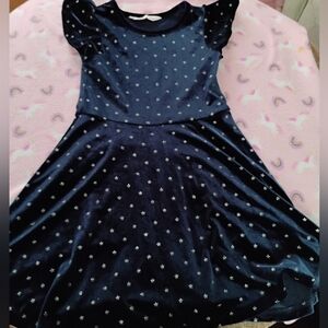 Girls H&M velvet star dress 4-6
